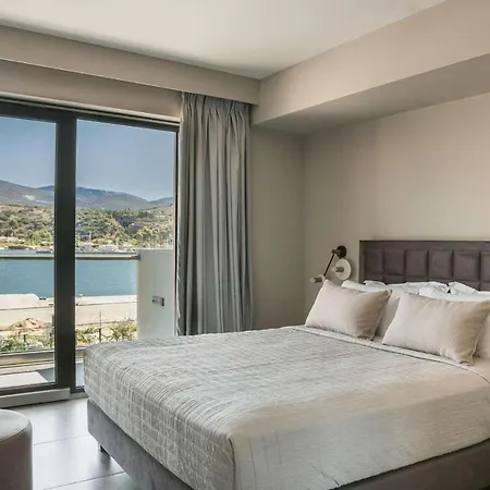 12 Suites Boutique Suites أرغوستولي